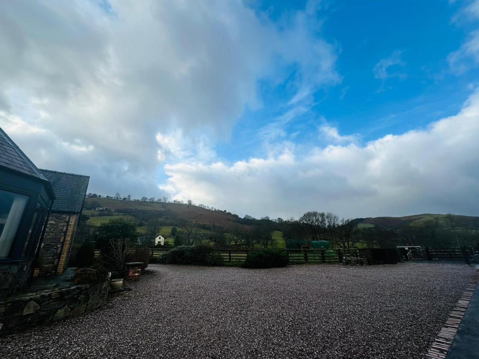 Llanrhaeadr-ym-Mochnant The Retreat 빌라 외부 사진