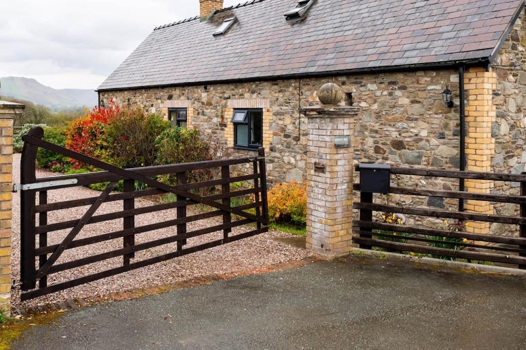 Llanrhaeadr-ym-Mochnant The Retreat 빌라 외부 사진