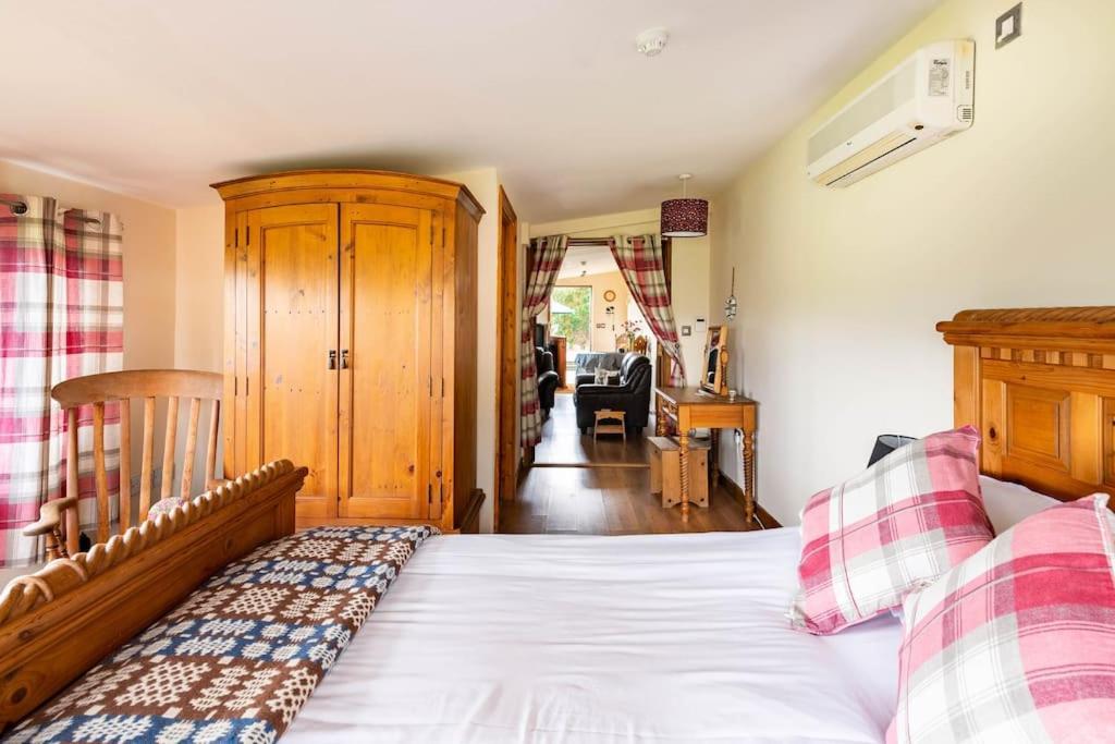 Llanrhaeadr-ym-Mochnant The Retreat 빌라 외부 사진